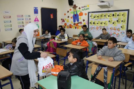 بمناسبة اليوم العالمي "لأصحاب الهمم" نشاط طلاب الإيمان في جمعية المواساة 